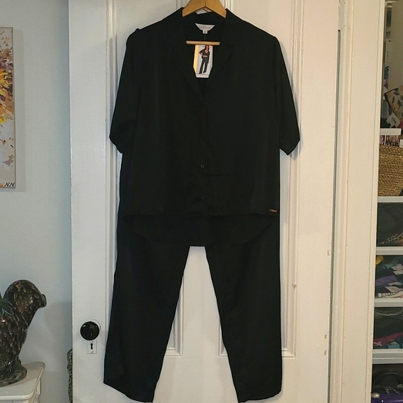 Danskin Other - NWT - Danskin Satin Pajama Set - Size XL